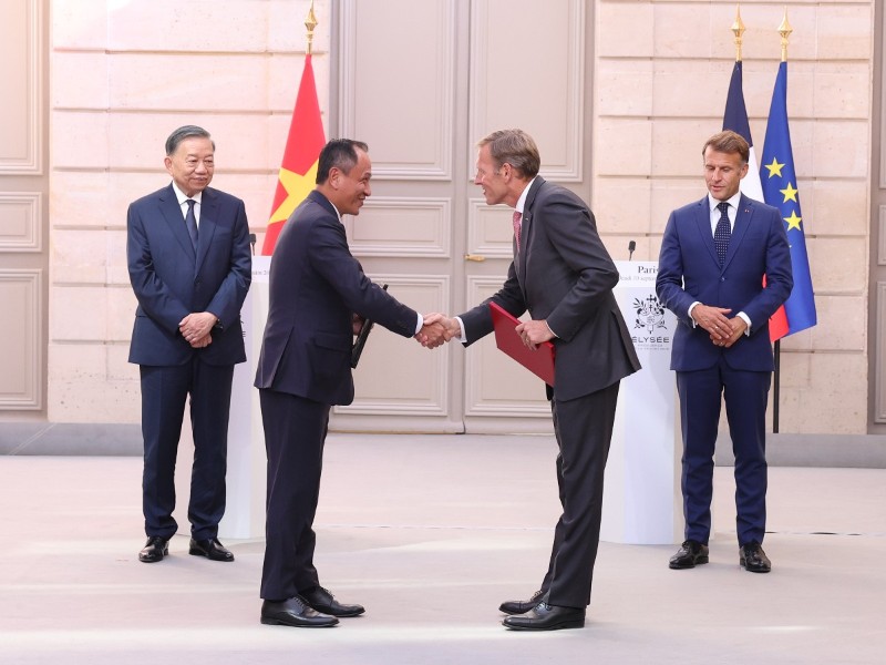 Airbus, Vietnam Airlines sign MOU on five A350-900 aircraft