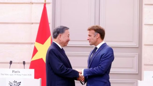 Vietnam, France issue joint statement on promoting implementation of comprehensive strategic partnership framework
