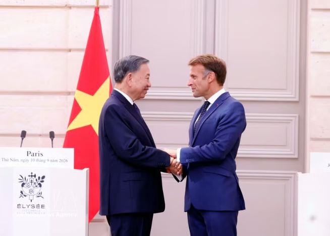 Vietnam, France issue joint statement on promoting implementation of comprehensive strategic partnership framework