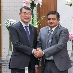 Thủ tướng Chính phủ Lê Minh Hưng tiếp ông Sanjay Dhawan, Phó Chủ tịch Tập đoàn ACME - Ảnh: chinhphu.vn/Nhật Bắc