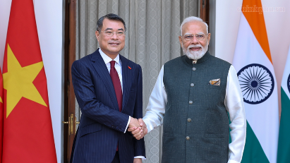 Vietnam, India set $25 bln trade target, deepen economic connectivity