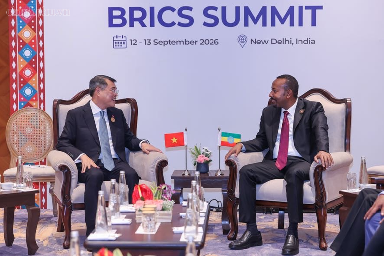 Thủ tướng Chính phủ Lê Minh Hưng gặp Thủ tướng Ethiopia Abiy Ahmed Ali - Ảnh: chinhphu.vn/Nhật Bắc