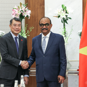 Thủ tướng Chính phủ Lê Minh Hưng tiếp Chủ tịch Tập đoàn GMR Grandhi Mallikarjuna Rao - Ảnh: chinhphu.vn/Nhật Bắc