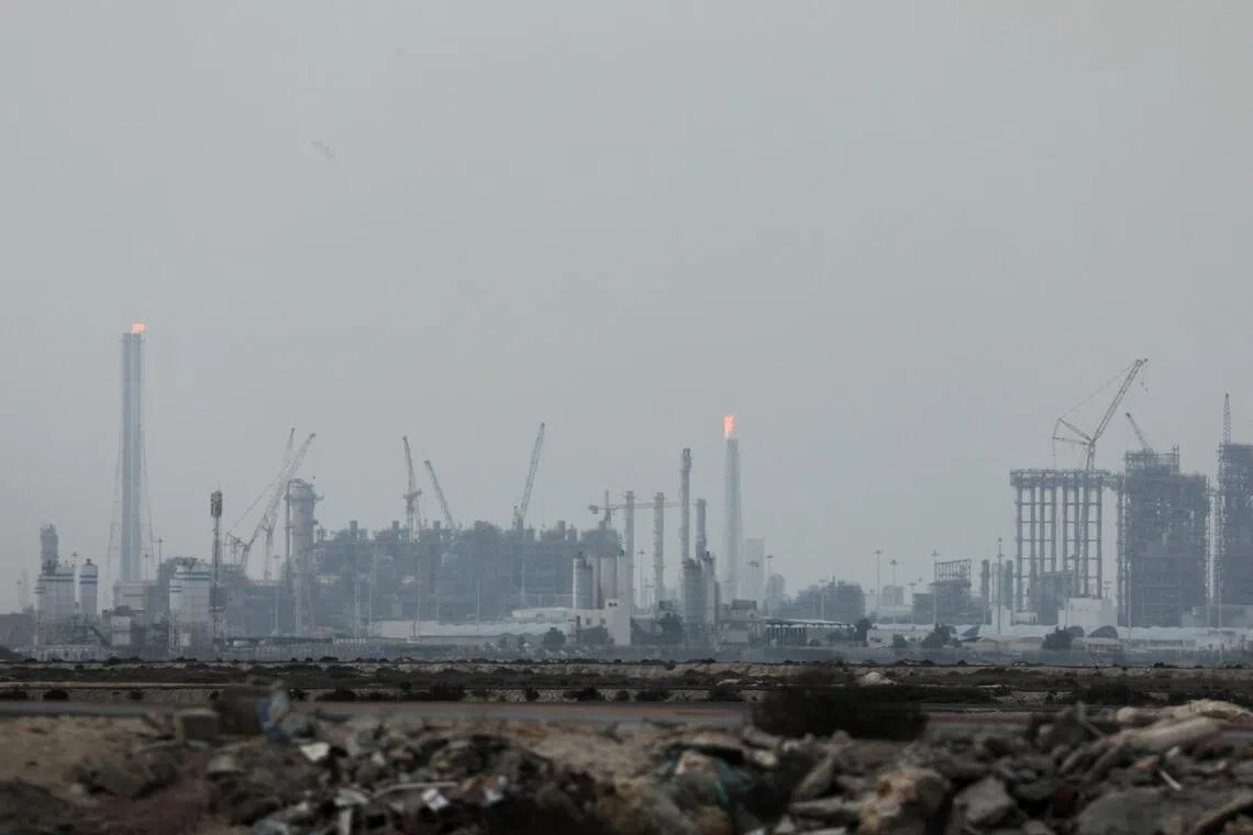 Các chuyến hàng LNG của Qatar qua eo biển Hormuz gần như đã ngừng hoàn toàn kể từ khi xung đột bắt đầu vào cuối tháng 2. Nguồn: The Straits Times