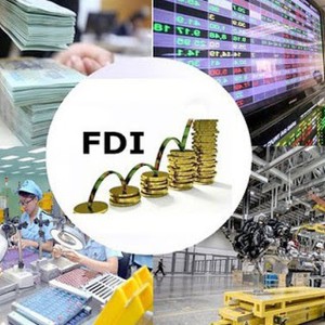 Bộ Tài chính đề xuất nới điều kiện tiếp cận thị trường của nhà đầu tư nước ngoài. Ảnh minh họa: VGP.