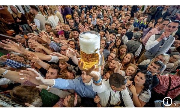 Oktoberfest 2026: Từ lễ cưới hoàng gia đến lễ hội bia lớn nhất thế giới