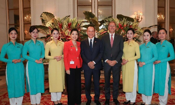 Vietnam Airlines khẳng định vai trò cầu nối chiến lược giữa Việt Nam và Cộng hòa Pháp