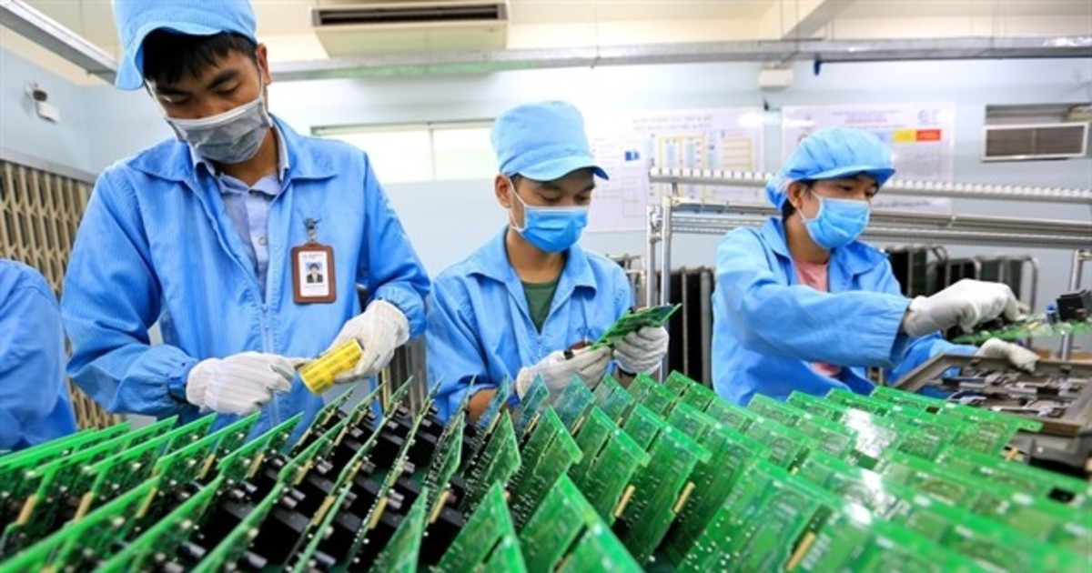 Ưu tiên doanh nghiệp trong nước làm chủ công nghệ...
