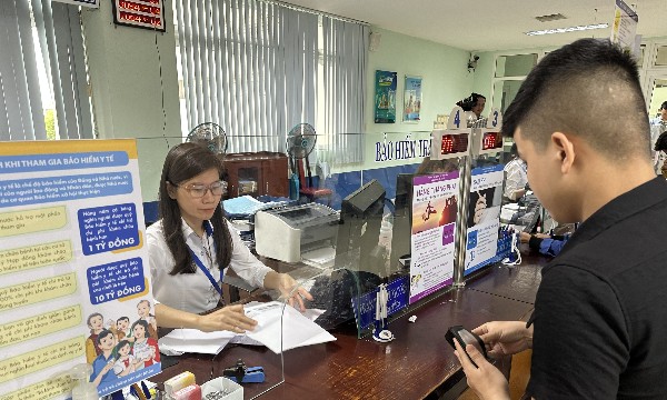 Trục lợi bảo hiểm thất nghiệp: Cái giá không chỉ là hoàn trả tiền hưởng sai