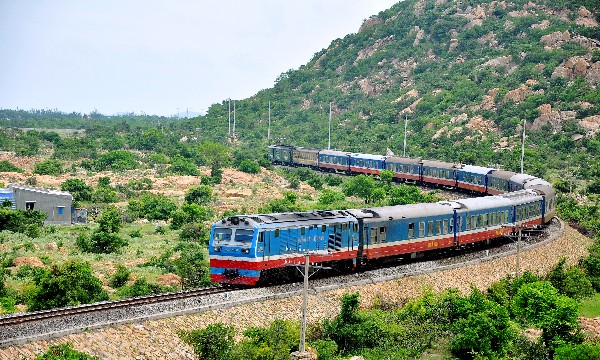 Ban hành Nghị định mới gỡ vướng và rút ngắn quy trình triển khai các dự án đường sắt