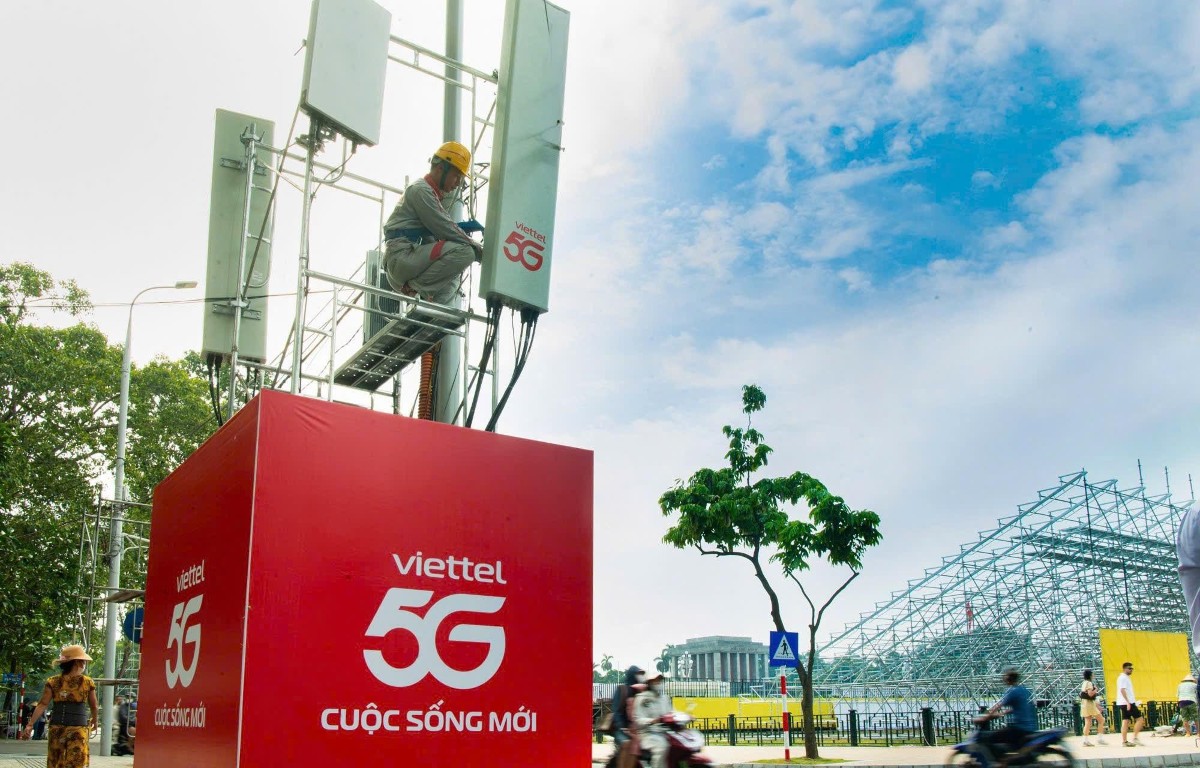 Việt Nam đặt mục tiêu đạt 99% dân số được phủ sóng mạng di động 5G vào năm 2030. Ảnh: Viettel.