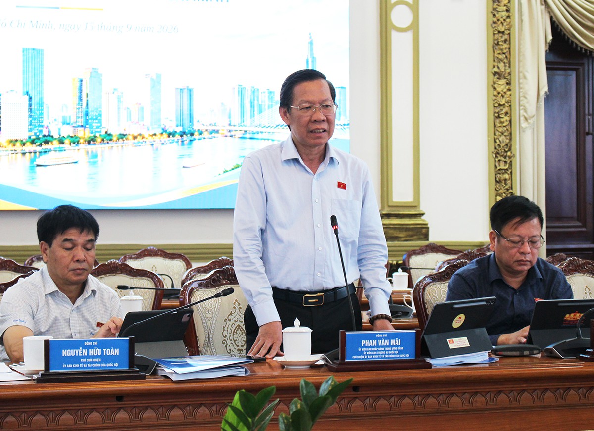 Ông Phan Văn Mãi, Ủy viên Trung ương Đảng, Ủy viên Ban Thường vụ Quốc hội, Chủ nhiệm Ủy ban Kinh tế và Tài chính Quốc hội kết luận buổi làm việc - Ảnh: Cổng thông tin điện tử TP. Hồ Chí Minh.