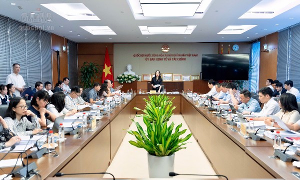 Dự án Luật Giao dịch hàng hóa phái sinh: Xác định rõ mô hình và định chế vận hành thị trường