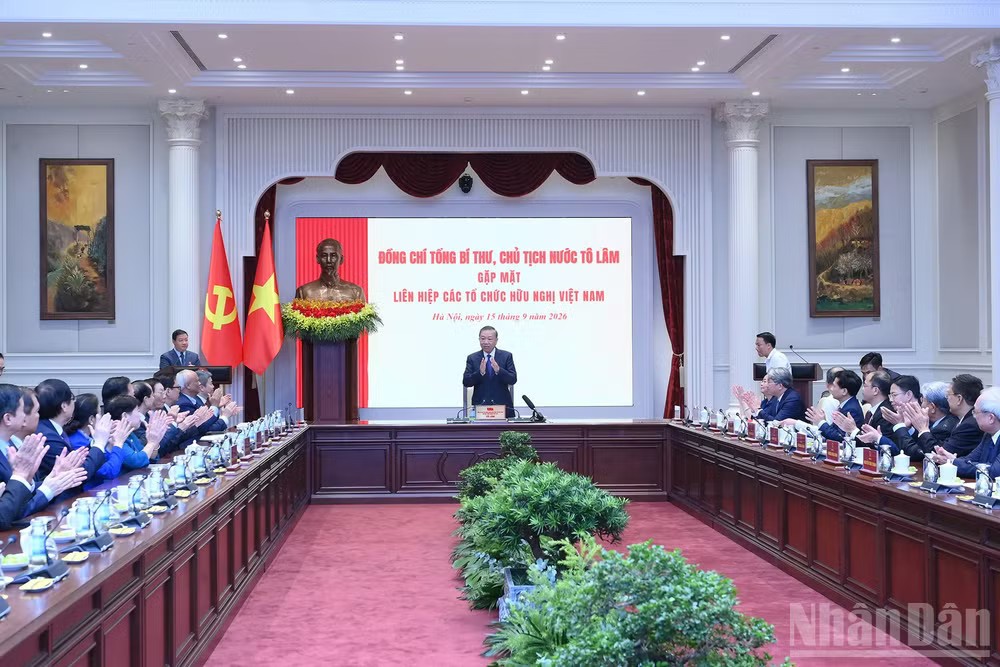 Tổng Bí thư, Chủ tịch nước Tô Lâm chủ trì gặp mặt đại diện Ban Chấp hành Liên hiệp các tổ chức hữu nghị Việt Nam khóa VII. Ảnh: Đăng Khoa/Nhân Dân.