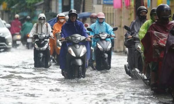Mưa lớn gây thiệt hại nặng nề tại nhiều địa phương, dự báo còn tiếp diễn