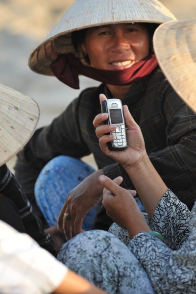 Vietnam ends 2G era after three decades