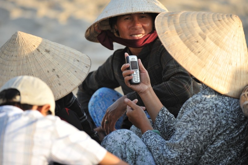 Vietnam ends 2G era after three decades