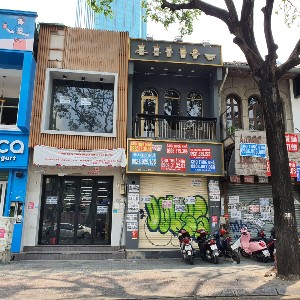 Cần một lối ra cho doanh nghiệp “chết chưa chôn”. Ảnh: Thuý Hằng