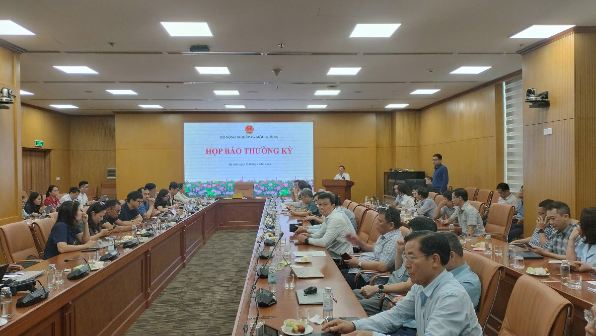 Toàn cảnh họp báo thường kỳ của Bộ Nông nghiệp và Môi trường ngày 16/9. Ảnh: Đỗ Phong