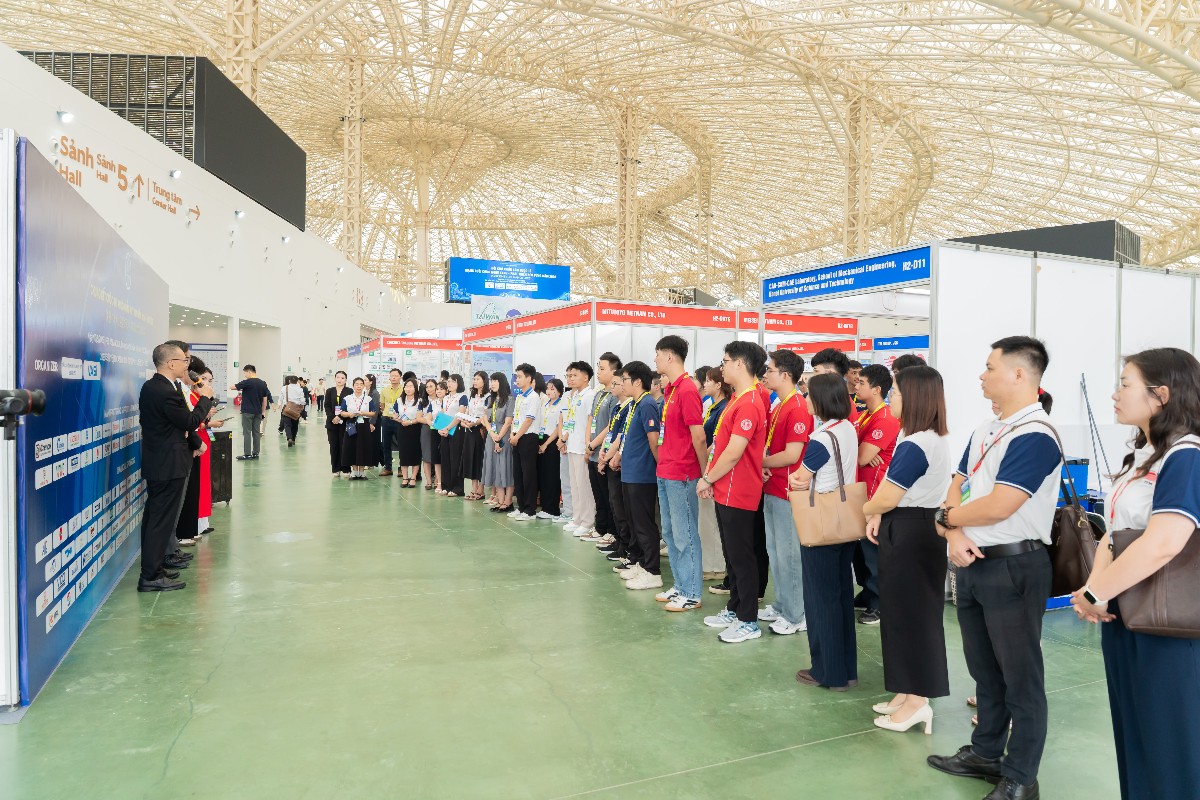 Toàn cảnh Lễ khai mạc Cuộc thi Khuôn mẫu Việt Nam 2026 tại Trung tâm Triển lãm Việt Nam. Ảnh: VASI