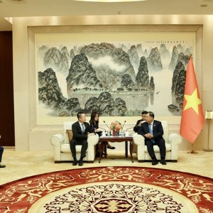 Phó Thủ tướng Thường trực Chính phủ Phạm Gia Túc tiếp ông Will Wang, Phó Chủ tịch khu vực châu Á - Thái Bình Dương, kiêm Giám đốc điều hành khu vực Đông Nam Á của Tập đoàn Huawei - Ảnh: chinhphu.vn/Phương Nguyên
