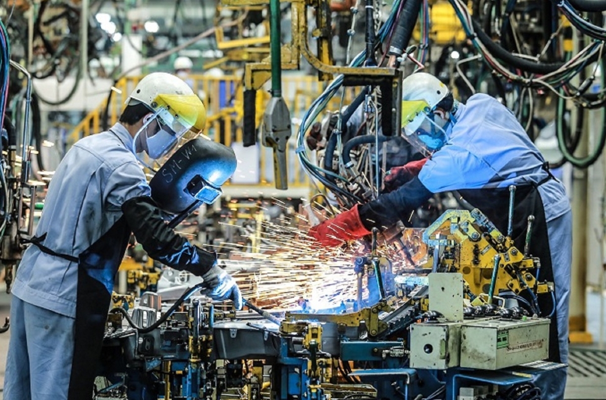 Ảnh minh hoạ: Hướng tới mục tiêu năm 2030, ngành sản xuất Việt Nam cần sớm xây dựng những nền tảng thiết thực như năng lượng sạch, hạ tầng số chung, sự liên kết giữa các doanh nghiệp