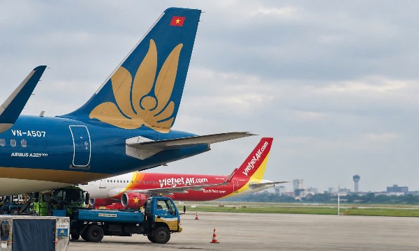 Câu chuyện AirAsia và bài toán duy trì mạng bay của hàng không Việt