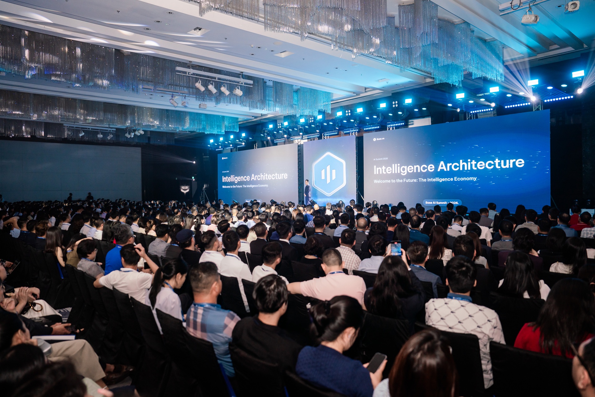 Base.vn tổ chức chuỗi sự kiện Enterprise AI Summit 2026: The Intelligence Age tại cả 3 miền: Hà Nội (17/09), TP. Hồ Chí Minh (23/09) và Đà Nẵng (25/09). Ảnh: BTC