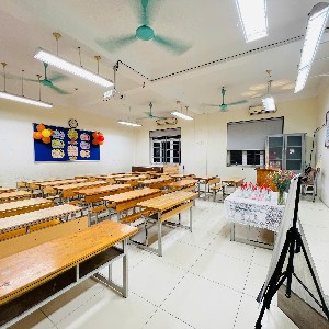 Quy định mới nhằm cắt giảm triệt để gánh nặng thủ tục hành chính trong việc rà soát quy mô số lớp phải thực hiện liên tục hằng năm theo biến động số lượng học sinh để xác định hệ số phụ cấp chức vụ…Ảnh: Như Nguyệt.