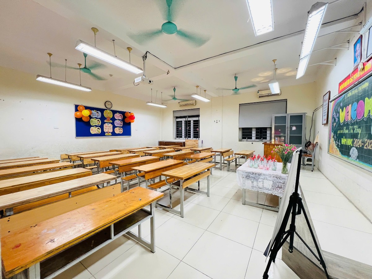 Quy định mới nhằm cắt giảm triệt để gánh nặng thủ tục hành chính trong việc rà soát quy mô số lớp phải thực hiện liên tục hằng năm theo biến động số lượng học sinh để xác định hệ số phụ cấp chức vụ…Ảnh: Như Nguyệt.