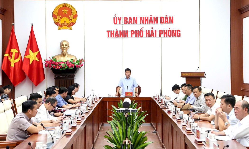 Phó Chủ tịch UBND TP. Hải Phòng Lê Trung Kiên yêu cầu các sở ngành, địa phương chuyển từ
