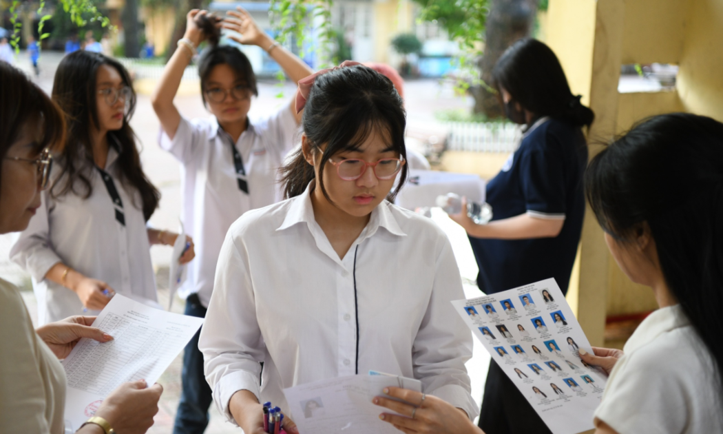 Bộ Giáo dục và Đào tạo cho biết sẽ tiếp tục đánh giá tác động, lắng nghe thí sinh, cơ sở đào tạo và chuyên gia trước khi ban hành Thông tư... Ảnh: Mạnh Thắng.