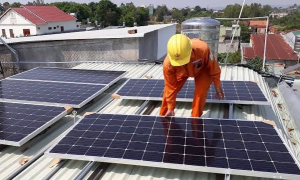 Tăng tốc phát triển điện mặt trời mái nhà