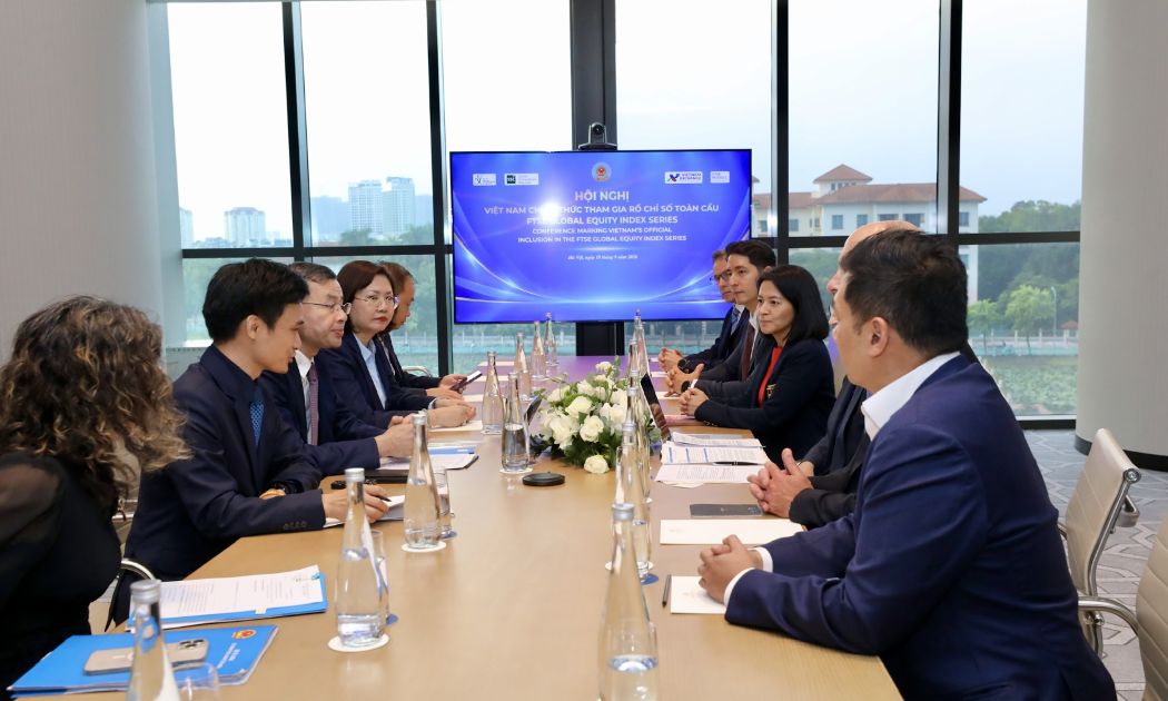Bộ trưởng Bộ Tài chính Ngô Văn Tuấn đã tiếp và làm việc với bà Fiona Bassett, Tổng Giám đốc điều hành FTSE Russell, cùng đoàn công tác và đại diện các tổ chức đầu tư toàn cầu.