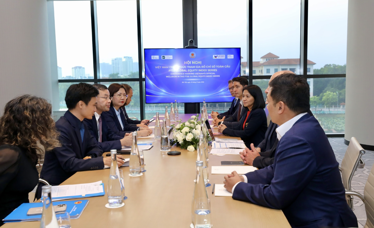Bộ trưởng Bộ Tài chính Ngô Văn Tuấn đã tiếp và làm việc với bà Fiona Bassett, Tổng Giám đốc điều hành FTSE Russell, cùng đoàn công tác và đại diện các tổ chức đầu tư toàn cầu.