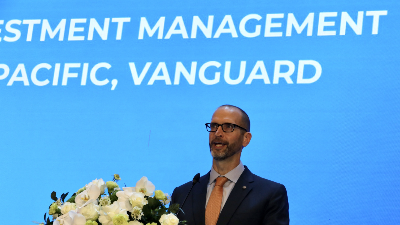 Vanguard plans to invest $2.5 bln in Vietnam and retain holdings for decades