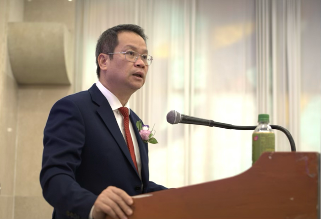 Chủ tịch UBND TP. Đà Nẵng, ông Nguyễn Mạnh Hùng,phát biểu tại tọa đàm. Ảnh Đoàn công tác UBNDTP Đà Nẵng