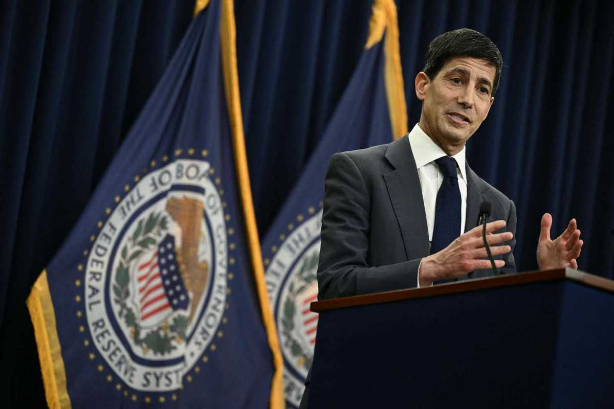 Chủ tịch Fed Kevin Warsh trong một cuộc họp báo vào tháng 6/2026 - Ảnh: China Daily.