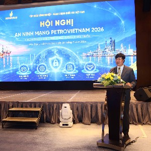 Đại tá Nguyễn Hồng Quân - Phó Cục trưởng Cục An ninh mạng (Bộ Công an) nhấn mạnh: Yêu cầu bảo vệ phải được đặt ra toàn diện đối với hệ thống, dữ liệu và con người.