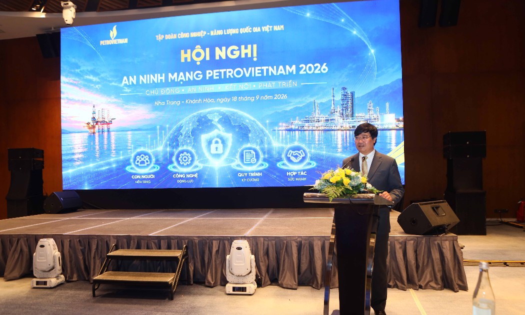 Đại tá Nguyễn Hồng Quân - Phó Cục trưởng Cục An ninh mạng (Bộ Công an) nhấn mạnh: Yêu cầu bảo vệ phải được đặt ra toàn diện đối với hệ thống, dữ liệu và con người.
