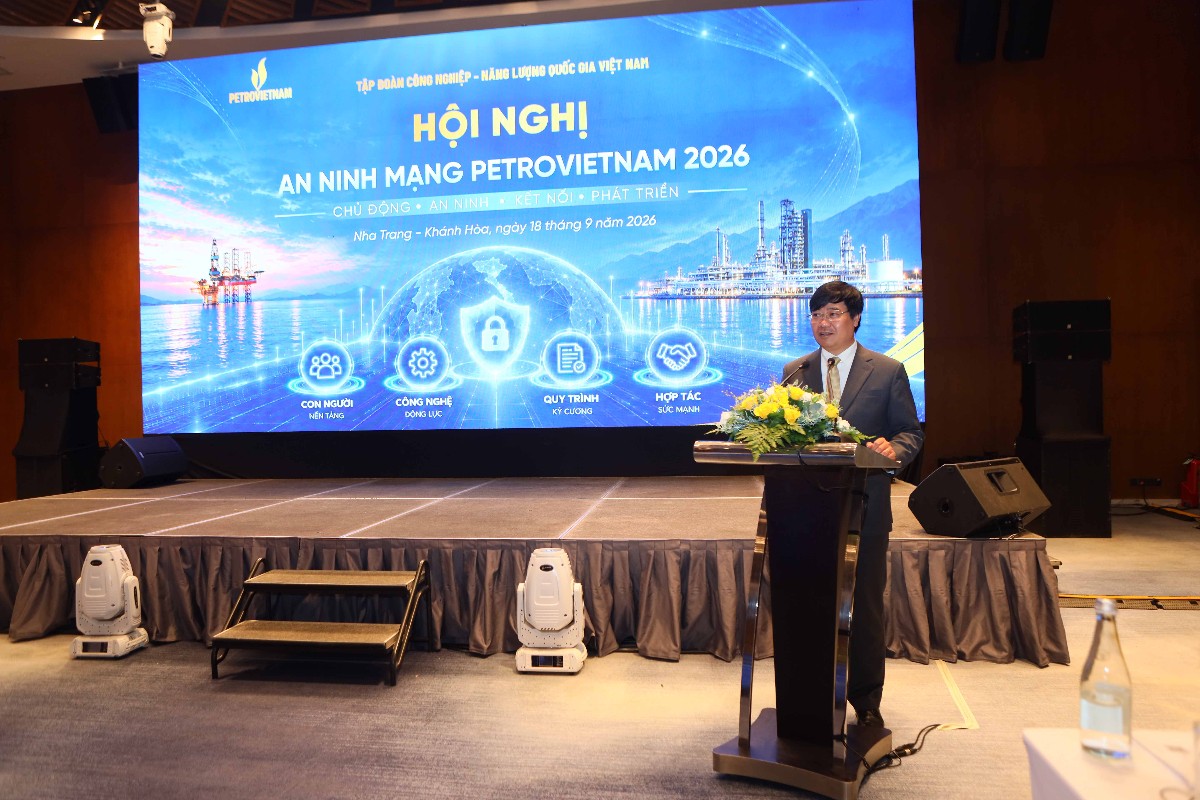 Đại tá Nguyễn Hồng Quân - Phó Cục trưởng Cục An ninh mạng (Bộ Công an) nhấn mạnh: Yêu cầu bảo vệ phải được đặt ra toàn diện đối với hệ thống, dữ liệu và con người.