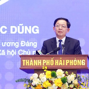 Phó Thủ tướng Chính phủ Hồ Quốc Dũng phát biểu chỉ đạo tại Diễn đàn Logistics Vùng lần VII - 2026. Ảnh: Vũ Khuê.