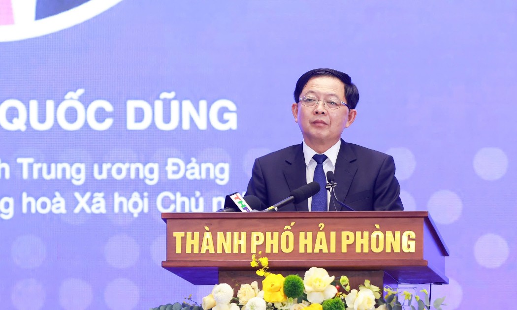 Phó Thủ tướng Chính phủ Hồ Quốc Dũng phát biểu chỉ đạo tại Diễn đàn Logistics Vùng lần VII - 2026. Ảnh: Vũ Khuê.