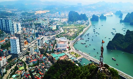Quảng Ninh hướng tới mục tiêu 23 triệu lượt khách du lịch
