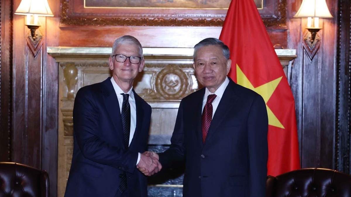 Tổng Bí thư, Chủ tịch nước Tô Lâm tiếp ông Tim Cook, Chủ tịch điều hành Tập đoàn Apple. Ảnh: Thống Nhất/TTXVN