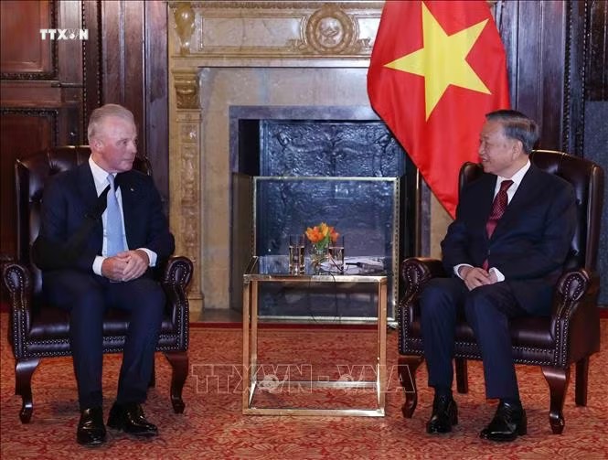 Tổng Bí thư, Chủ tịch nước Tô Lâm tiếp ông Brendan Nelson, Chủ tịch Boeing Global, Phó Chủ tịch cấp cao Tập đoàn Boeing. Ảnh: TTXVN