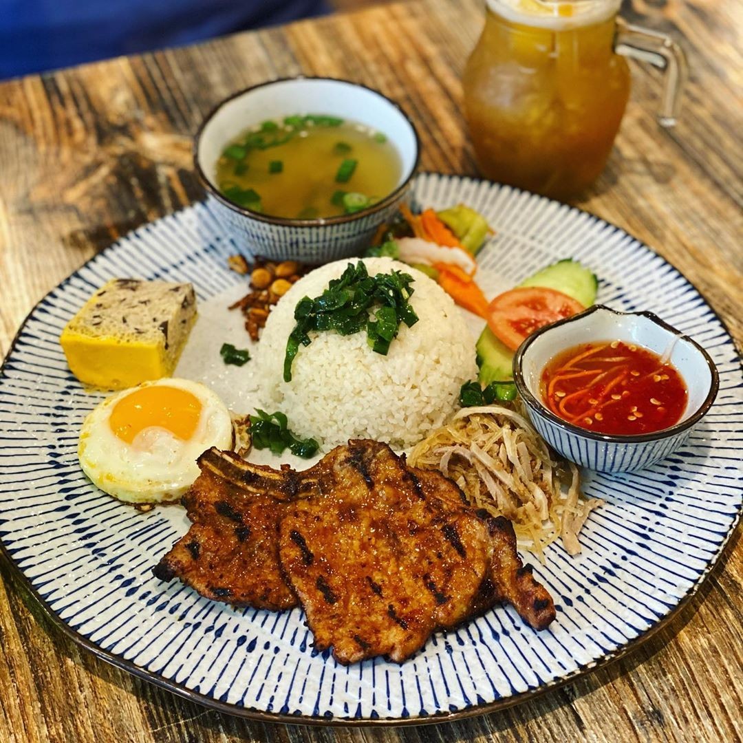 Một chiếc đĩa ăn sạch không chỉ là không bỏ thừa thực phẩm, mà là khởi đầu cho một chuỗi tuần hoàn tài nguyên. Ảnh: VietnamOnline