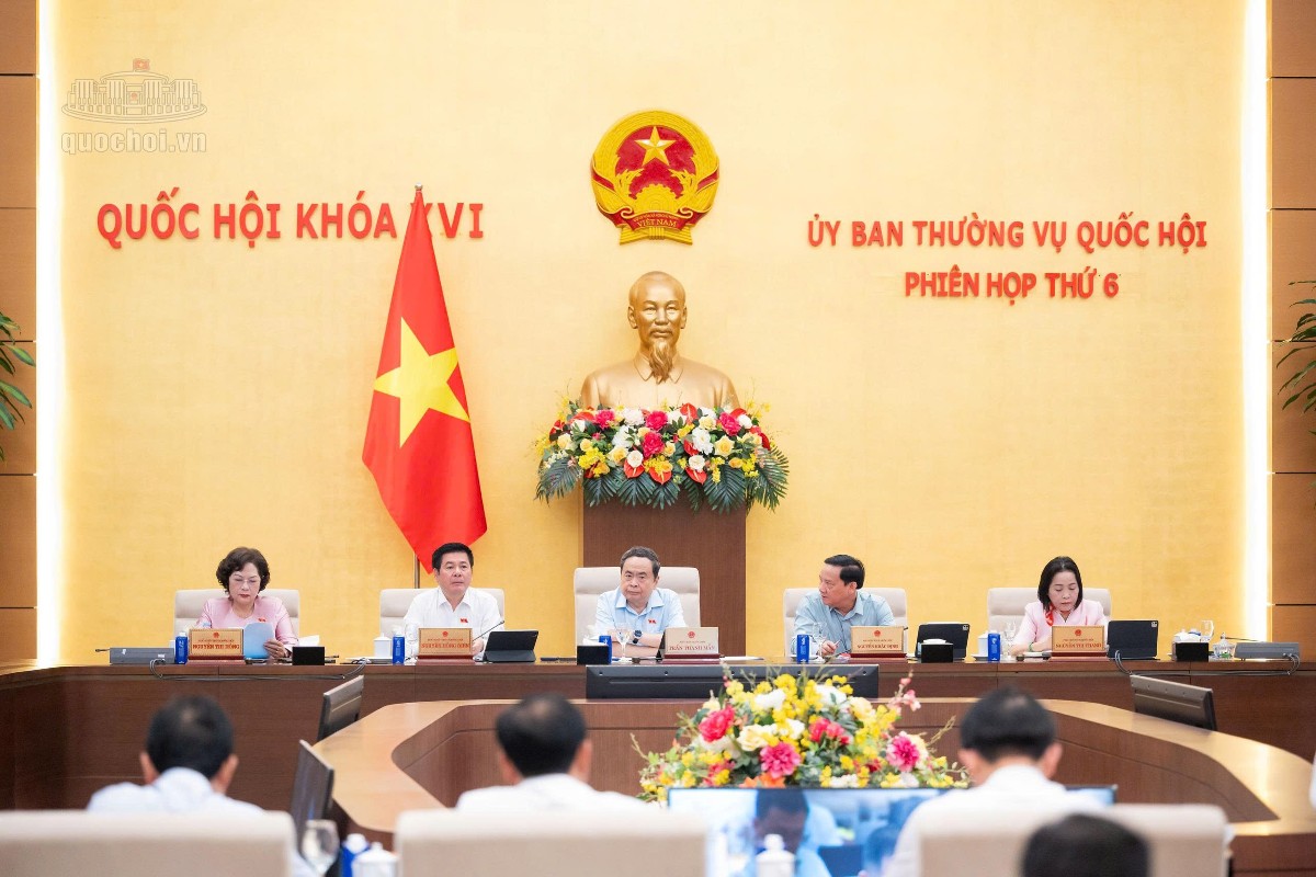 Chủ tịch Quốc hội Trần Thanh Mẫn cùng các Phó Chủ tịch Quốc hội tại phiên họp. Ảnh: Cổng thông tin điện tử Quốc hội.