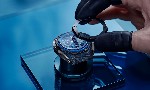 Đồng hồ xa xỉ dịch chuyển sang các chất liệu công nghệ cao