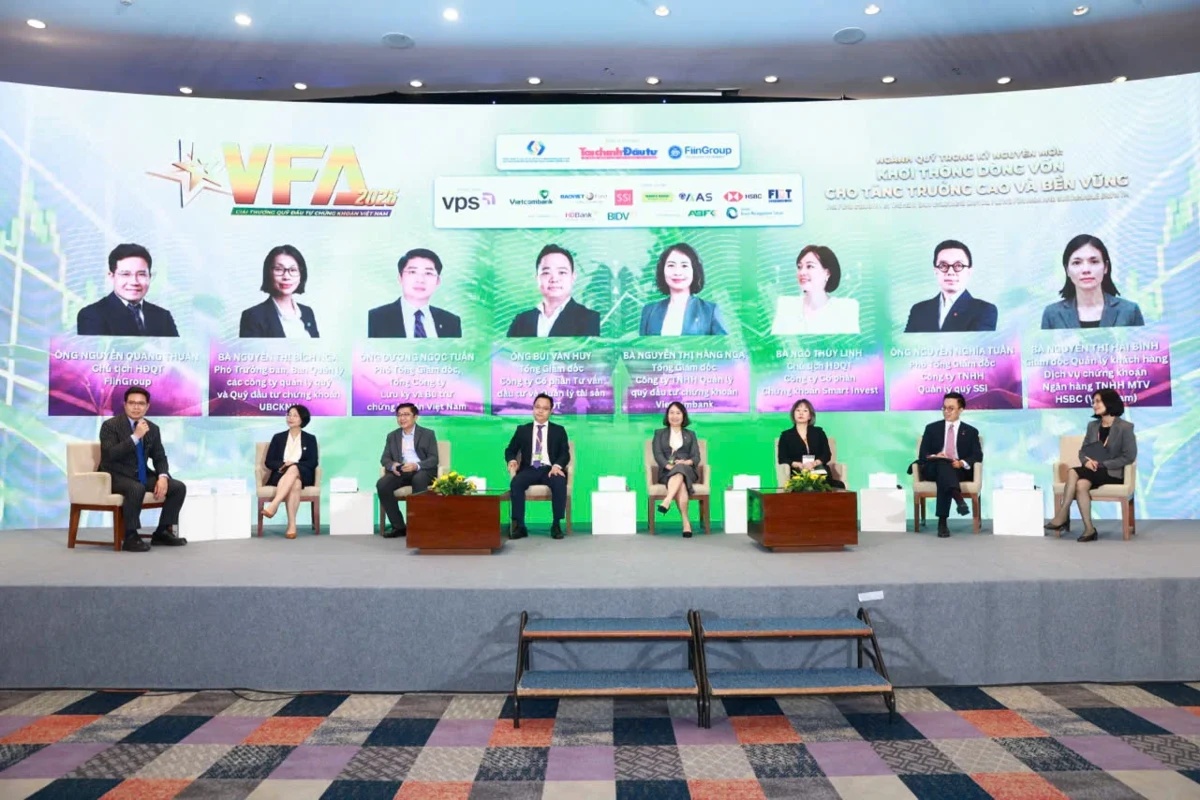 Các chuyên gia thảo luận tại Chương trình “Giải thưởng Quỹ đầu tư chứng khoán Việt Nam 2026” (VFA 2026) do Tổng công ty Lưu ký và Bù trừ Chứng khoán Việt Nam (VSDC), tổ chức mới đây. Ảnh: BTC.